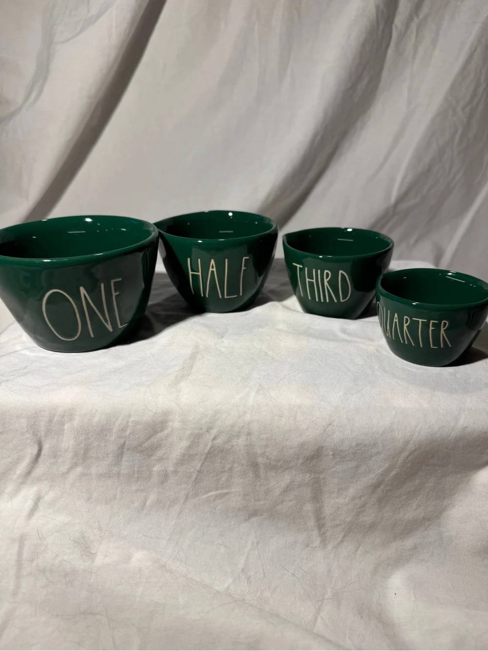 NWOT Rae Dunn dark green measuring bowls